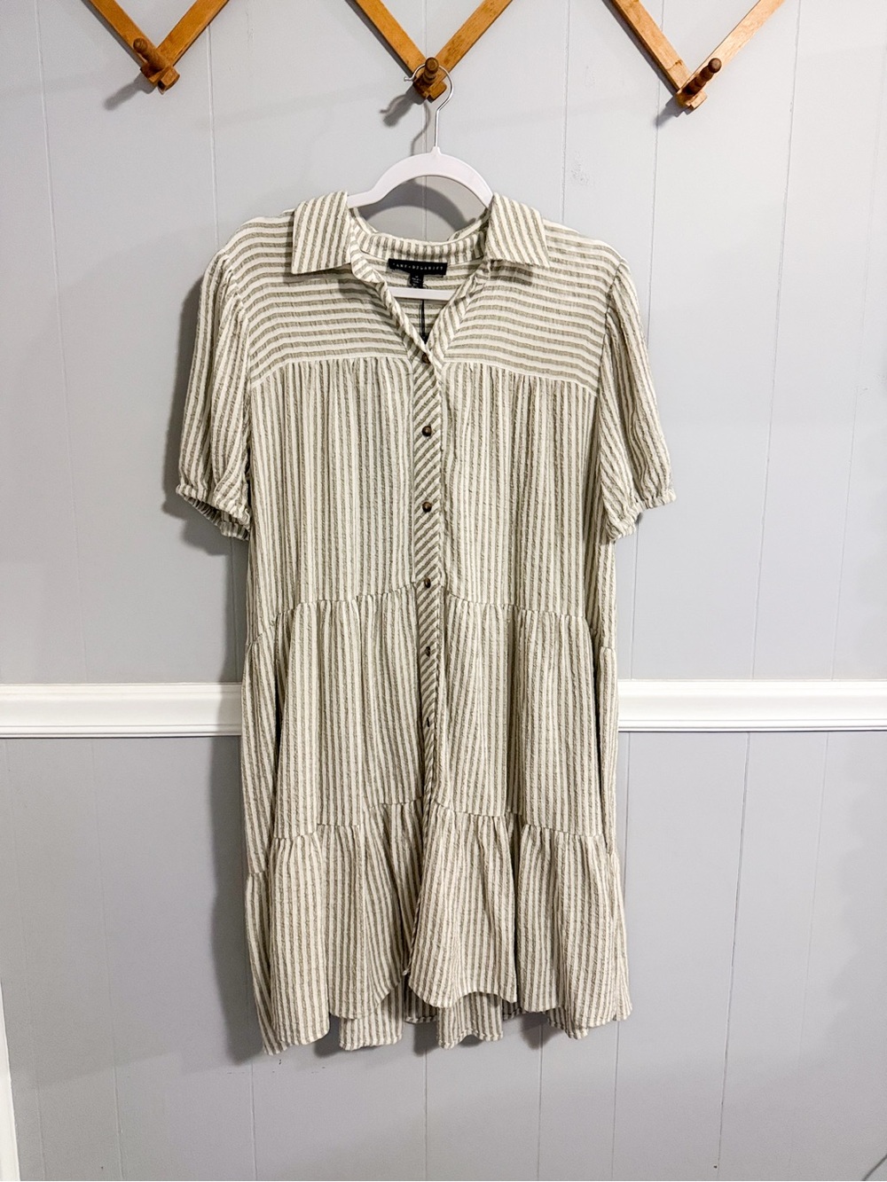 NWT Jane and Delancey Tiered Striped Dress